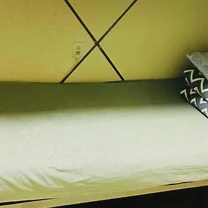 호스텔 럭키